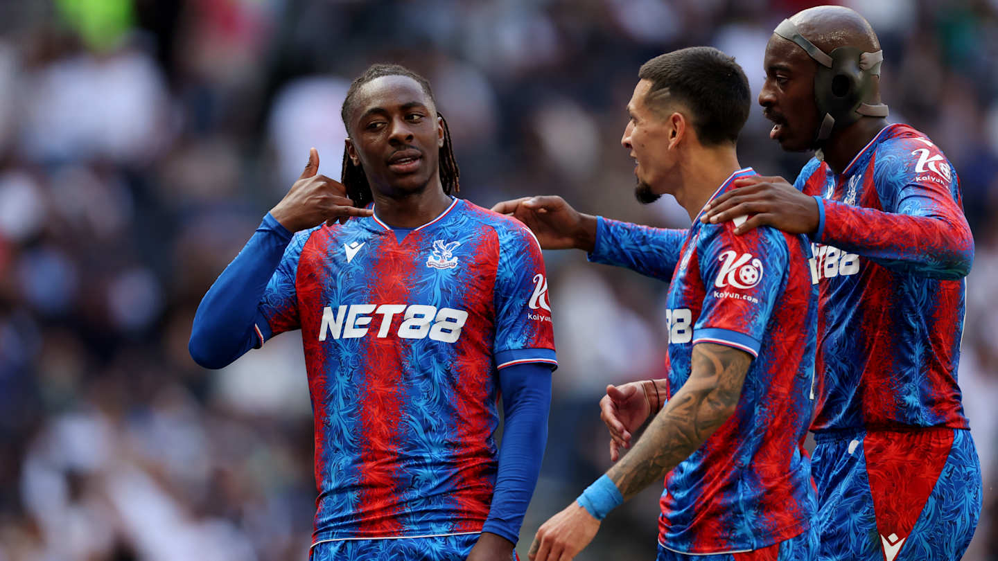 Tottenham програв Crystal Palace 0-2 після дублю Езе