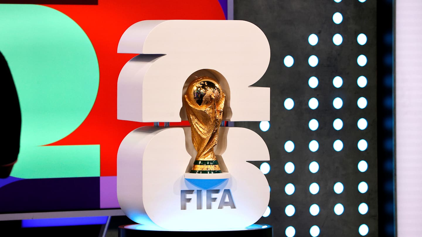 FIFA представила талісманів Чемпіонату світу 2026 року для трьох країн-господарів