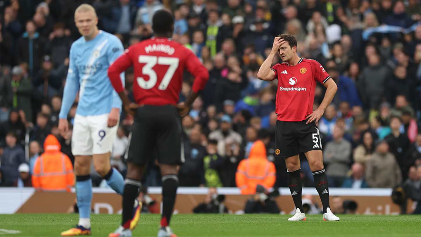 Гравці Man Utd в матчі проти Man City: червоні дияволи терплять розгромну поразку 3-0