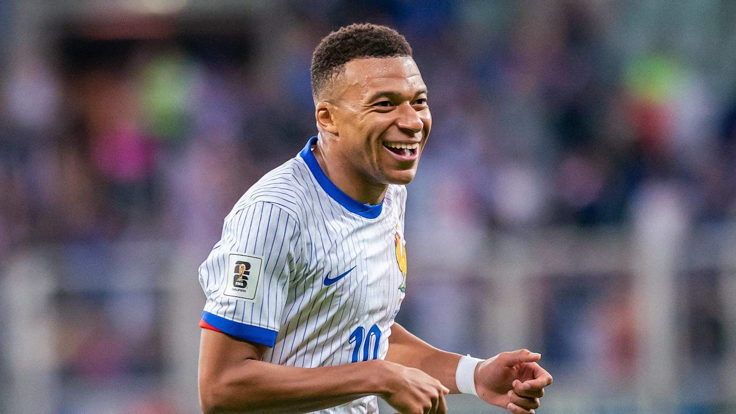 Kylian Mbappe відреагував на зрівняння рекорду голів легенди Франції