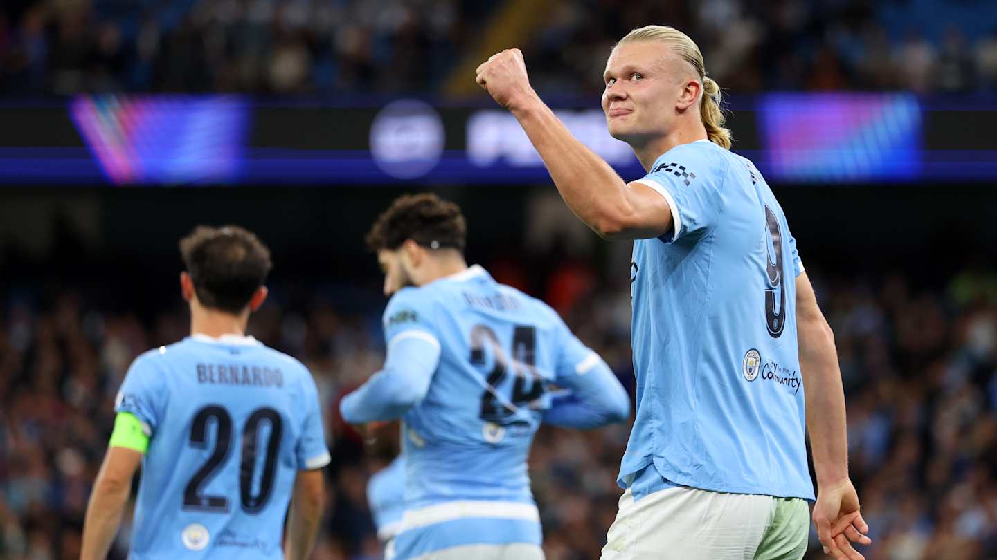 Man City здобуває перемогу над Наполі з рахунком 2–0 у матчі проти 10 гравців суперника