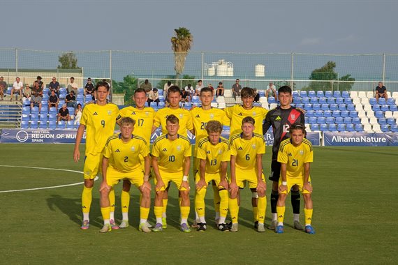 Юнацька збірна України U-19 програла Іспанії в третьому матчі турніру