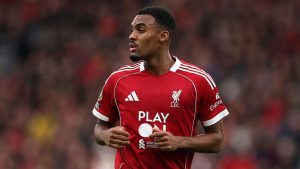 Арне Слот надає оновлення щодо травми ключового півзахисника Ліверпуля Райана Гравенберха