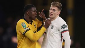 Enzo Maresca різко критикує Liam Delap після червоної картки у матчі з Wolves