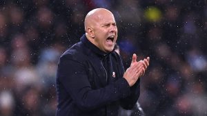 Arne Slot готується до ризикованого кроку з вибором складу Liverpool