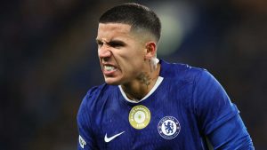 Енцо Фернандес викликав тривогу через тривожне повідомлення про травму в Челсі