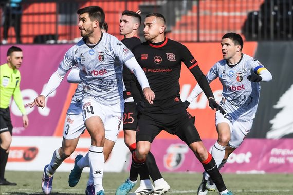 Кривбас проти Вереса анонс і прогноз на матч УПЛ 23 листопада 2025 року