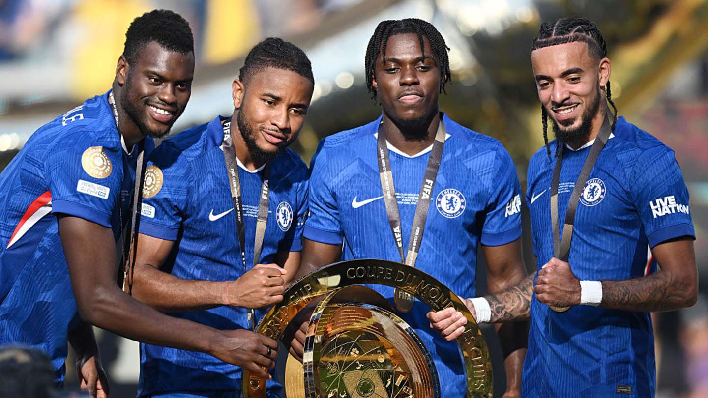 Man Utd відмовився від обміну на двох зірок Челсі