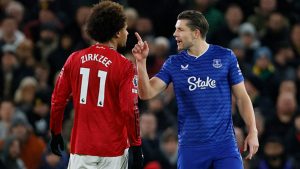 Рейтинг гравців Манчестер Юнайтед у матчі проти Евертона: Червоні дияволи загальмовані, незважаючи на ранню червону картку