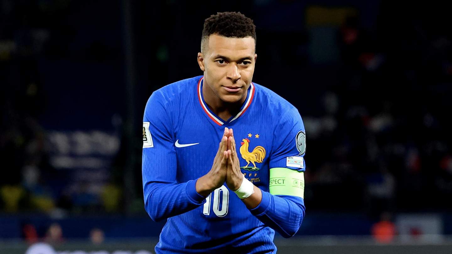 Порівняння Кіліана Мбаппе з Ліонелем Мессі та Кріштіану Роналду після 400 забитих голів