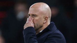 Чому матч проти PSV Eindhoven є обов’язковою перемогою для Арне Слота