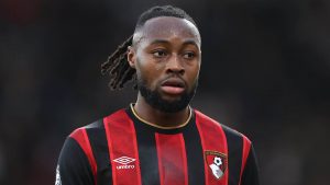 Антуан Семеньйо ввічливо відмовився від великого переходу в Прем’єр-лігу, дві команди у гонці