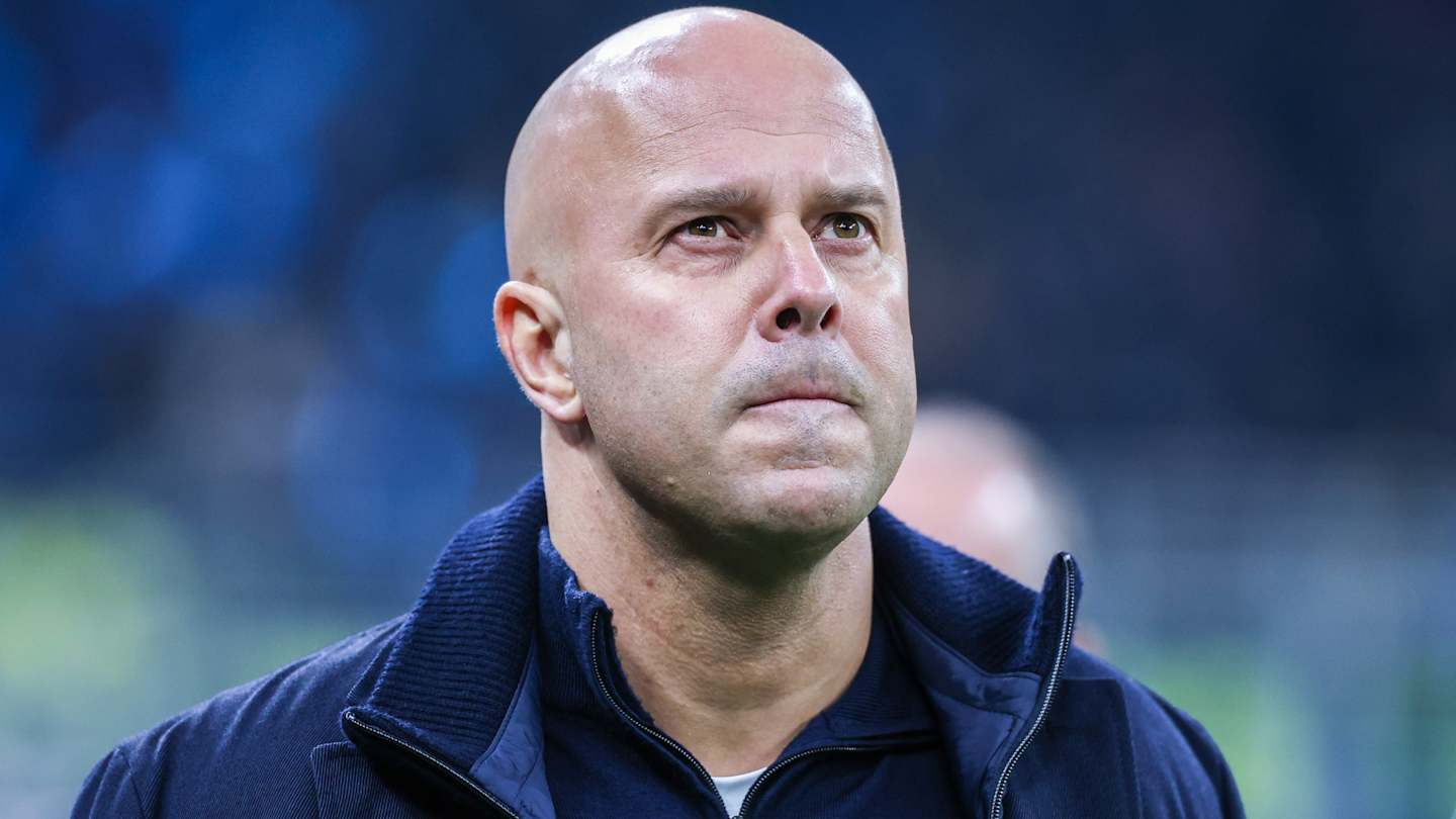 Арне Слот визначає плани трансферів Ліверполя у січні після травми Олександра Ісака