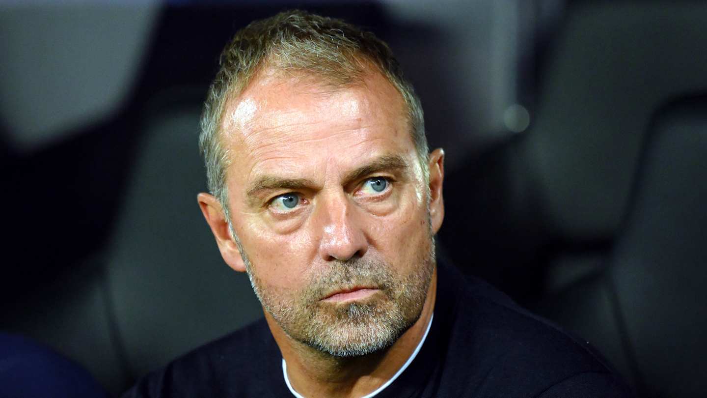 Барселона підтверджує складну ситуацію навколо майбутнього Хансі Фліка