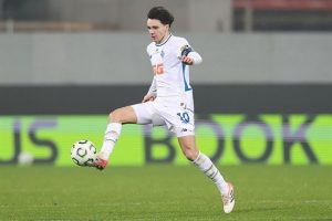 Бешикташ знову намагається підписати Шапаренка