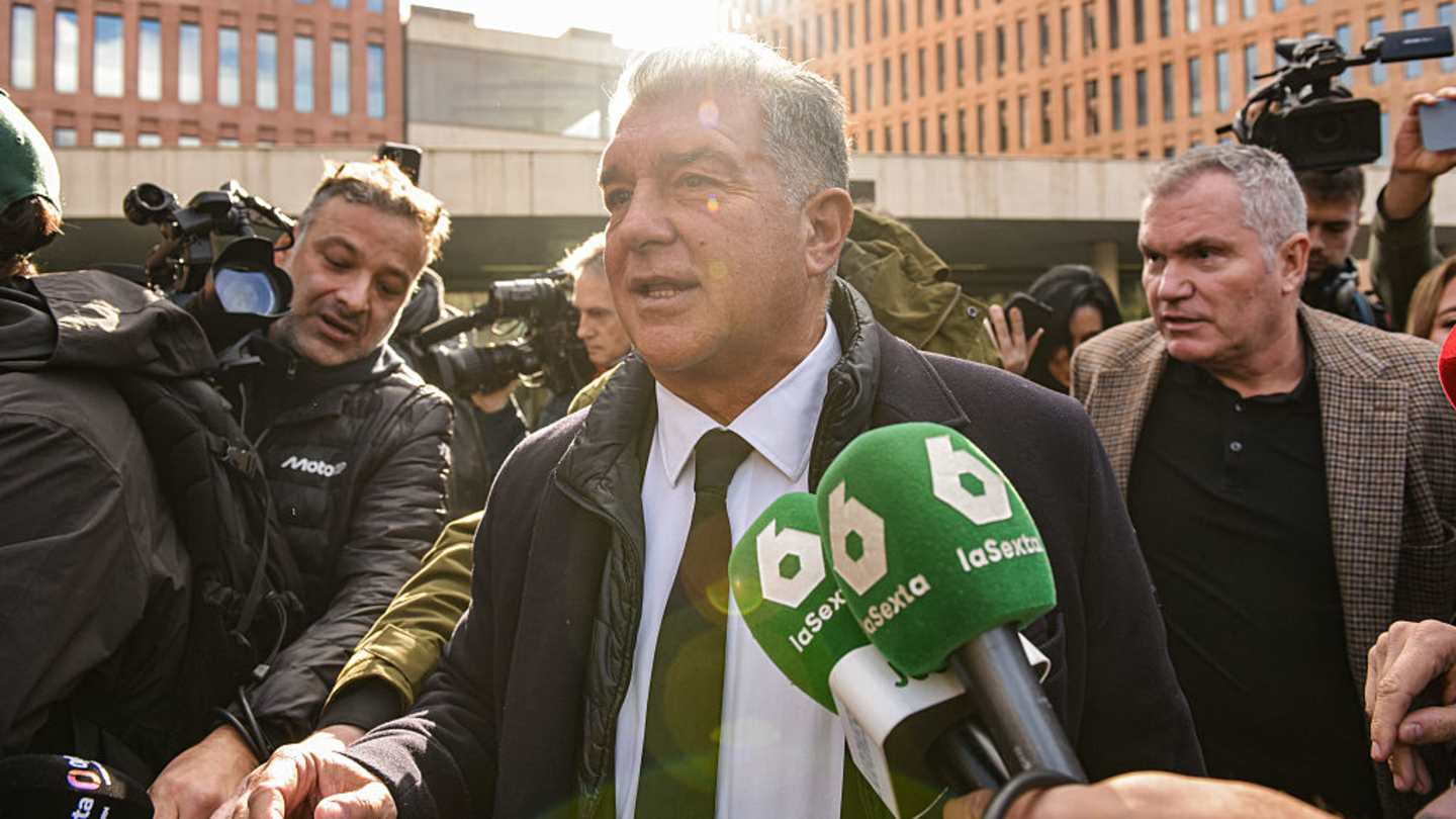 Президент Барселони звинувачується у шахрайстві та подано позов