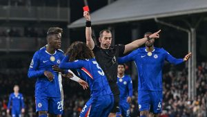 Рейтинг гравців Chelsea у матчі проти Fulham: Cucurella вилучений у запальному дербі Західного Лондона