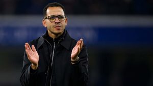 Chelsea приєднується до боротьби за топ-нападника Барселони