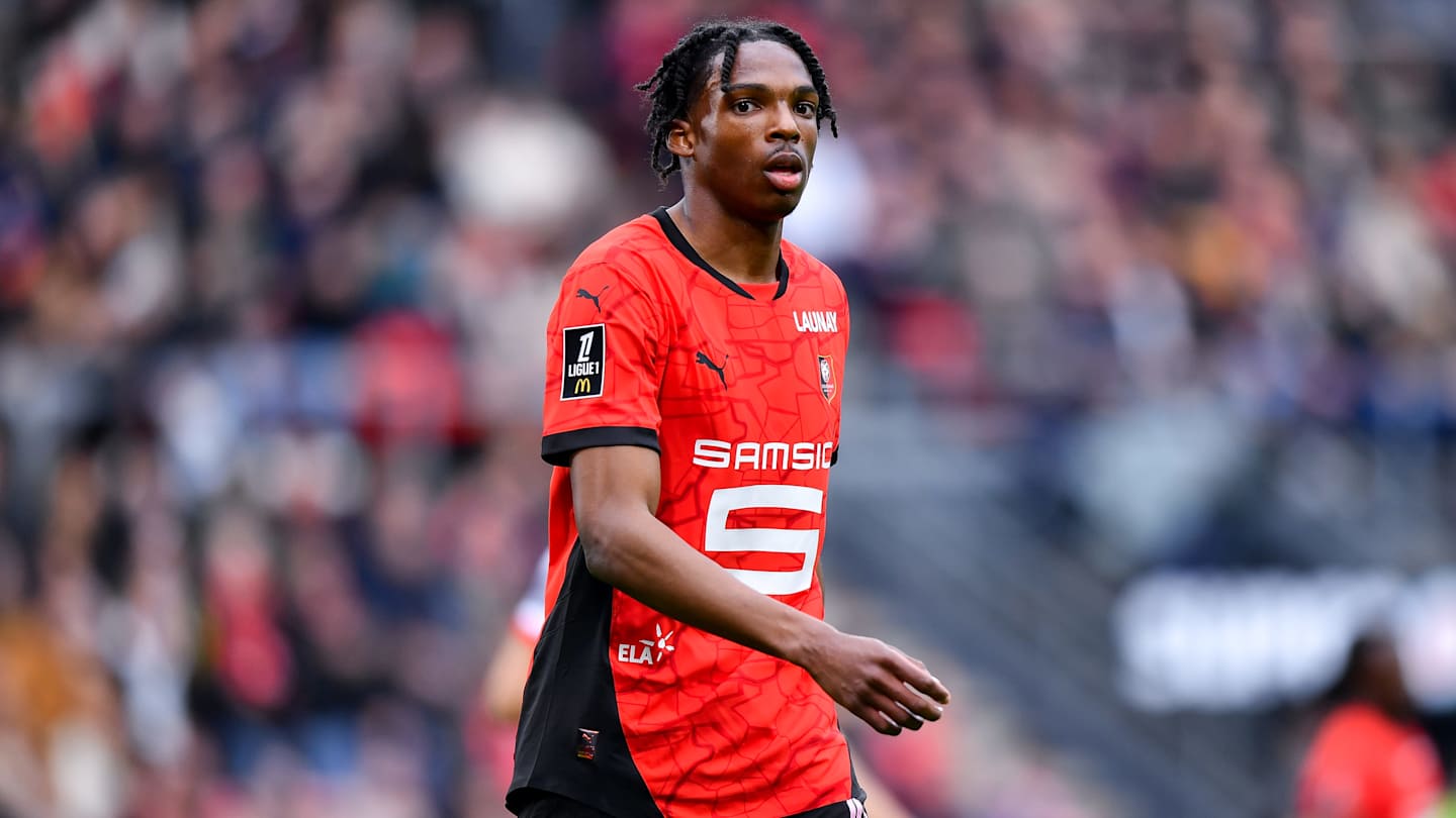 Челсі отримав попередження щодо трансферу Джеремі Жаке від керівництва Ренна