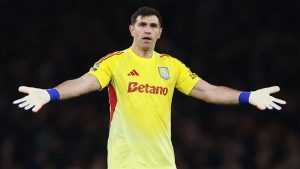 Unai Emery та Emi Martinez висловлюють гіркі реакції на нищівну поразку Арсенала