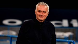 Real Madrid завершує хаотичні кілька тижнів грандіозною угодою з Жозе Моурінью