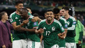 Mexico здобуває першу перемогу в стадії плей-оф за 40 років, обігравши Еквадор