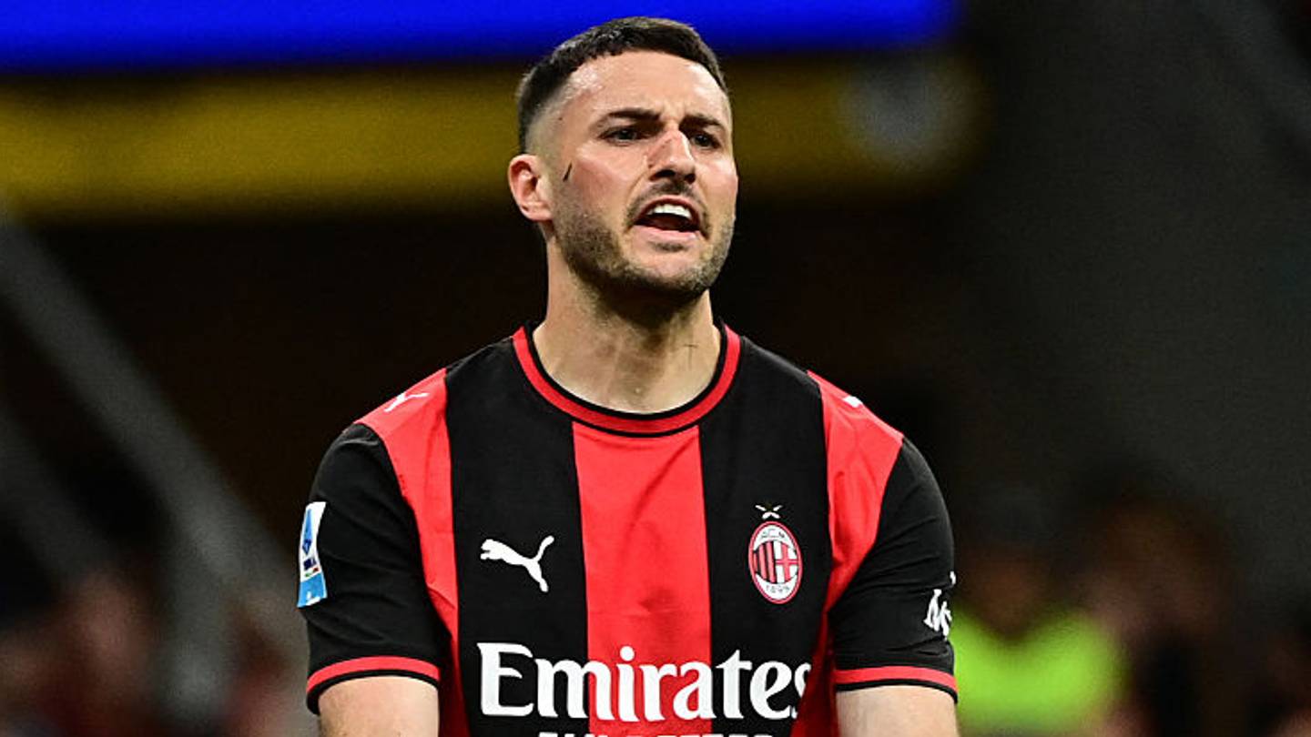 Сентьяго Гімénez: від майбутнього Мексики до гравця на відстані в AC Milan