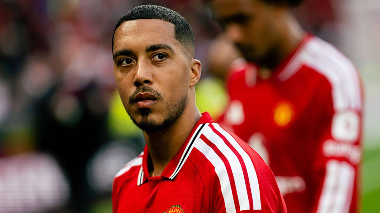 Youri Tielemans нагадує про постійну проблему Манчестер Юнайтед